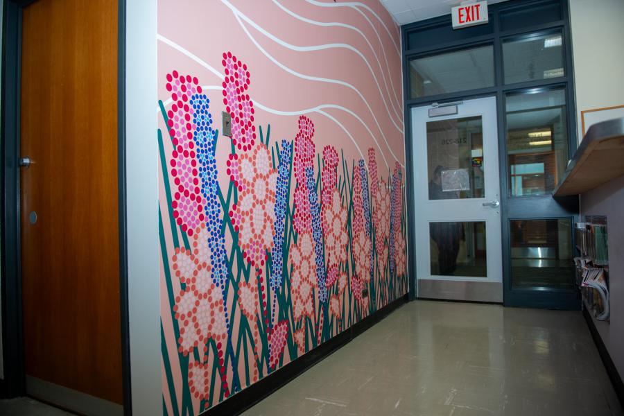 Mural Wāpikwanīya (Flowers) in room 218 Isbister.