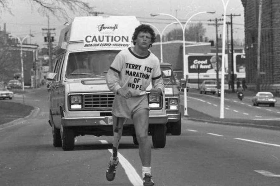 Terry Fox running the Marathon of Hope