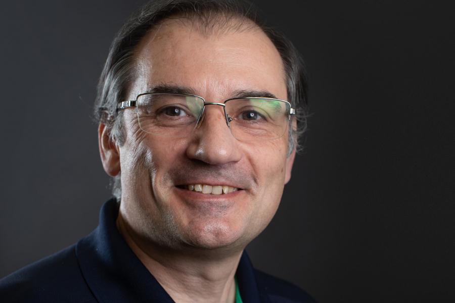 Dr. Alejandro Costamagna