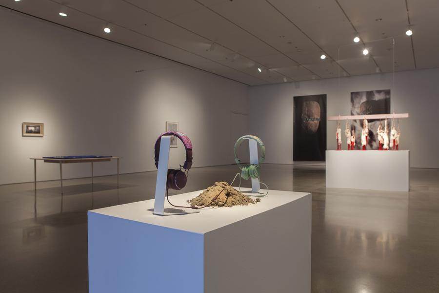 Catherine Blackburn, …story in the middle…, Photographer: Karen Asher. Courtesy of the School of Art Gallery, University of Manitoba