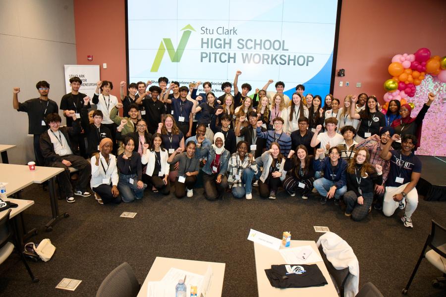 Manitoba High School Pitch Workshop with Stu Clark Centre