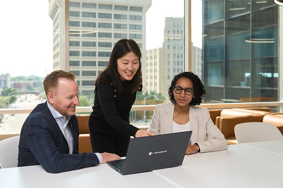 Students studying MBA in Asper