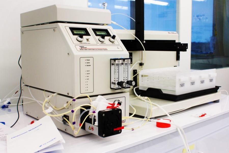 UCTEL mercury analysis equipment