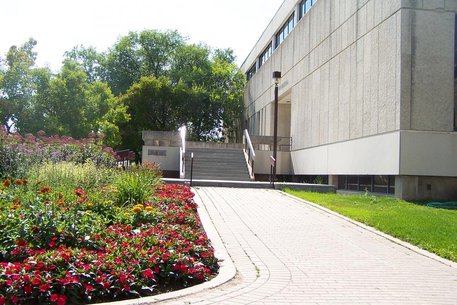 Exterior faculty of Education building