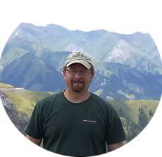 a headshot of doctor mostafa fayek outdoors