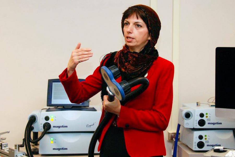 Prof. Zahra Moussavi biomedical engineering program researcher.
