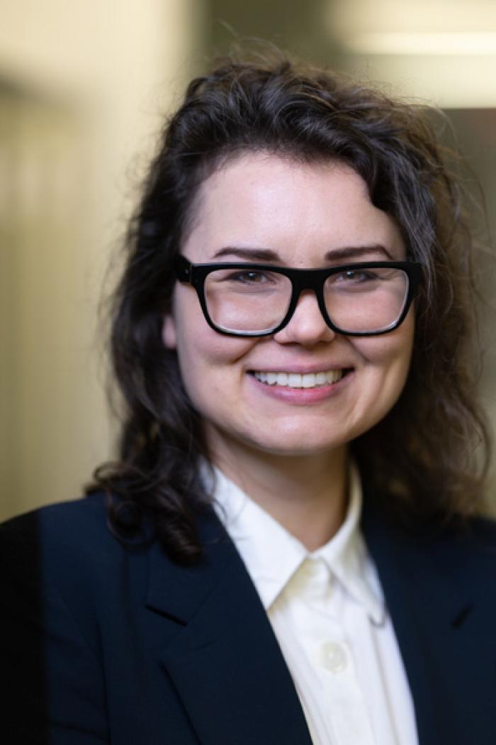 Whitney Kennelly headshot