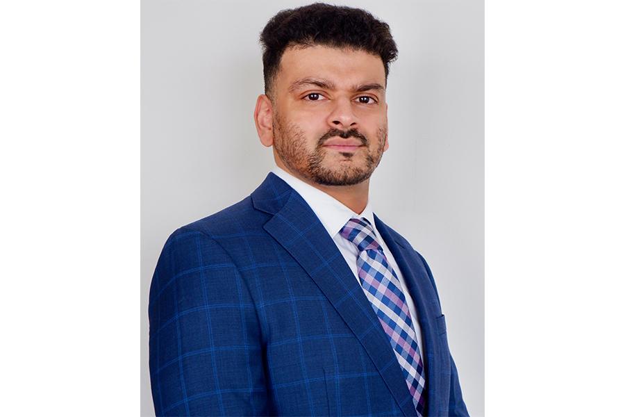 Portrait of Zohaib Siddiqi