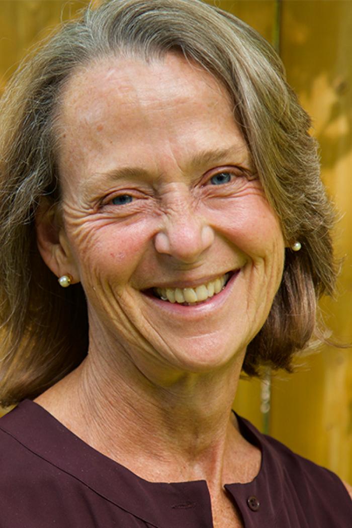 Ruth Graham headshot