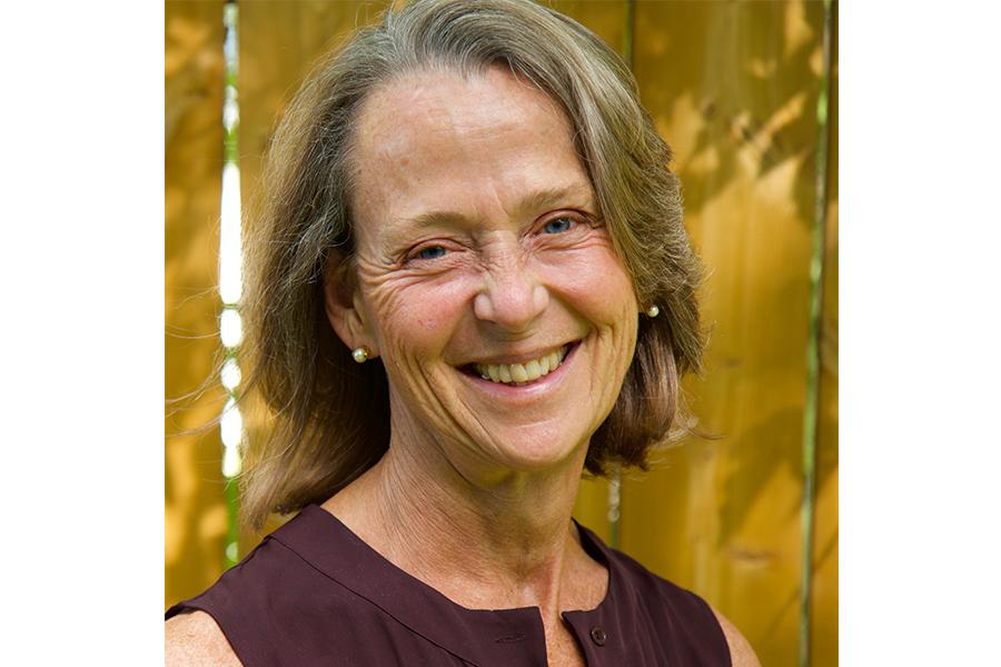 Ruth Graham headshot