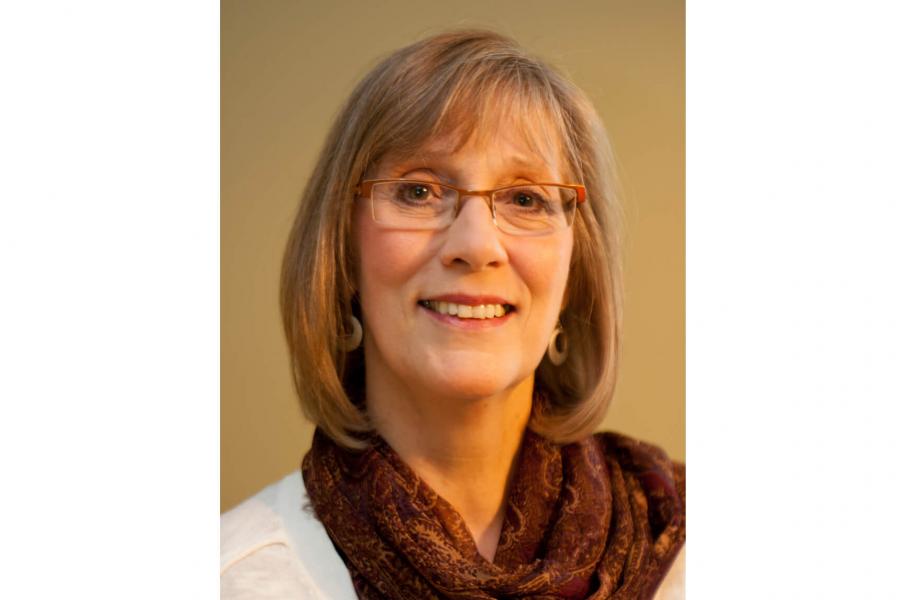 Linda De Pauw voice instructor.