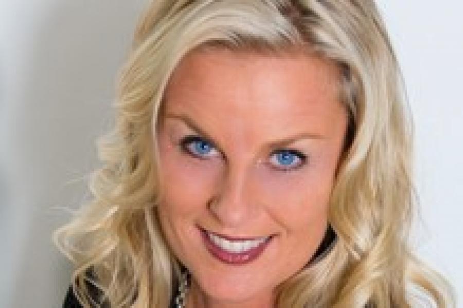 Headshot of voice instructor Monica Huisman
