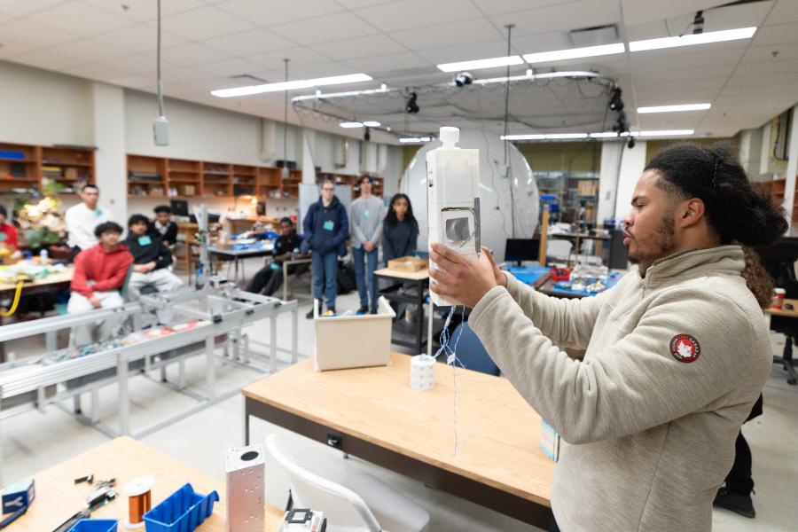 High School Students wheels on mars demonstration