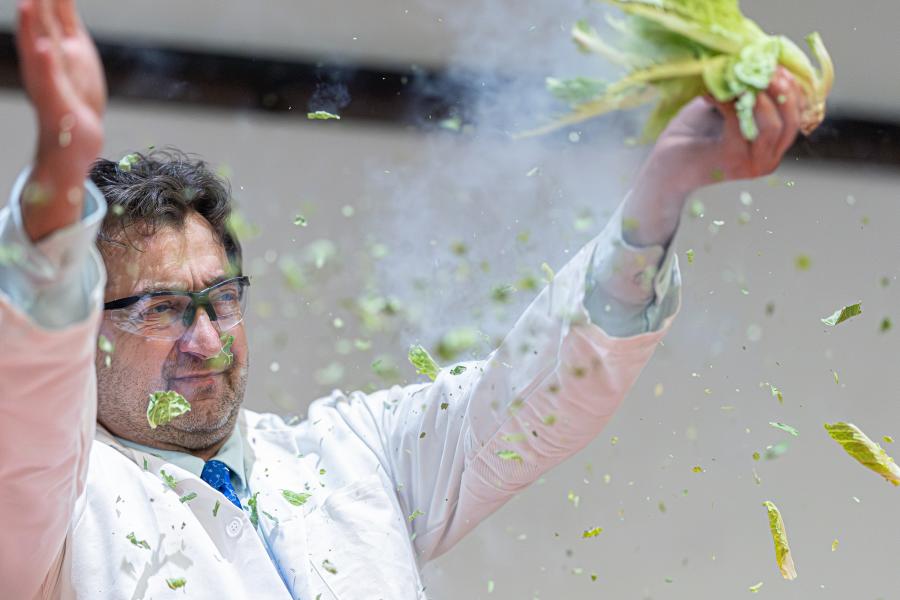 SET Day chemistry show 