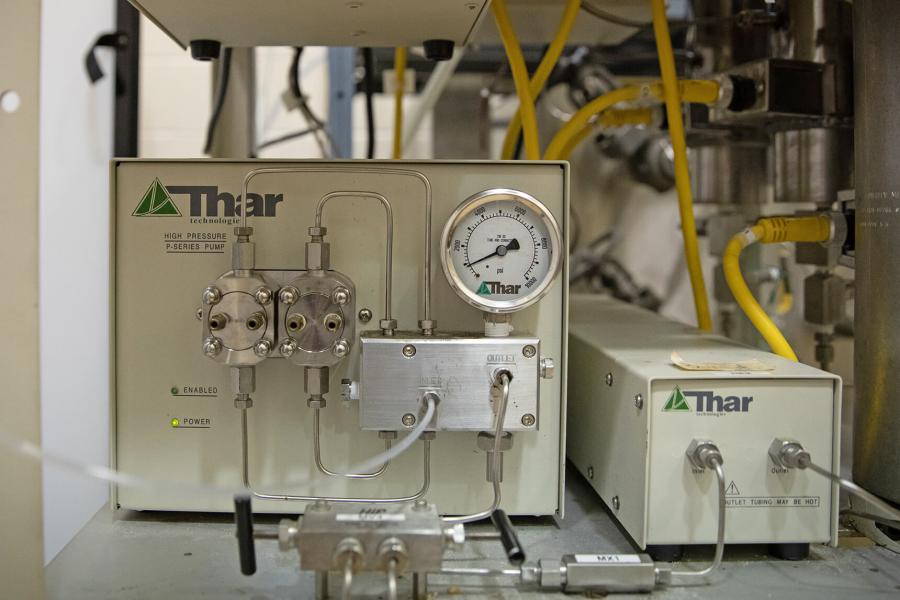 Super critical fluid extraction equipment.