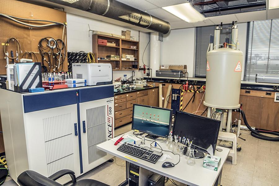 Bruker Avance III 500