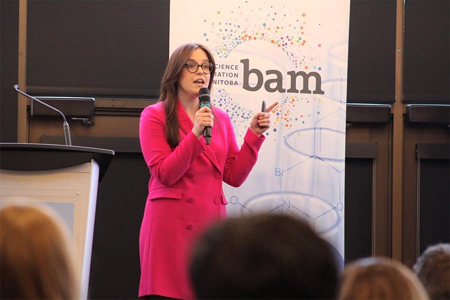 Anna Shypilova pitching her innovative idea.