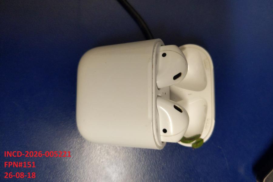 Apple airpods