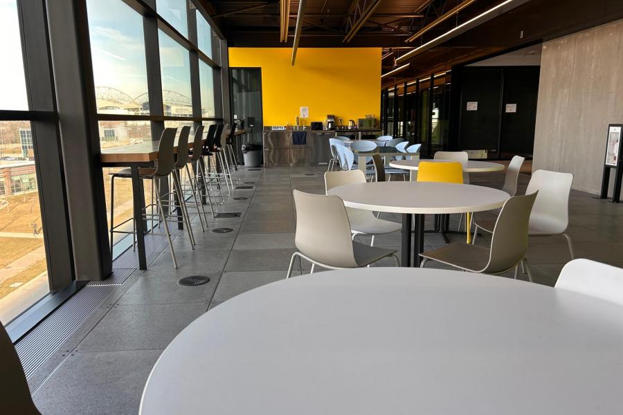 Idea Start Works mini lounge