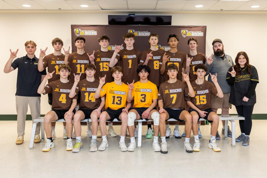 17U Boys Junior Bisons volleyball team photo