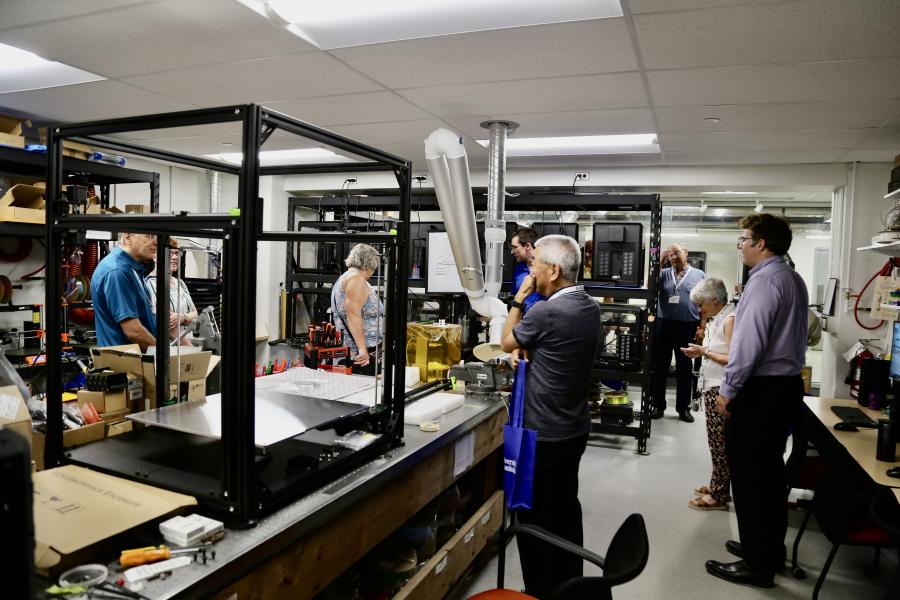 Faculty of Science Class of 1976 in Maker Space (Room 112, Allen Building)