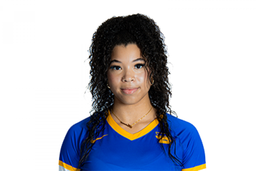 McKenna Williams headshot