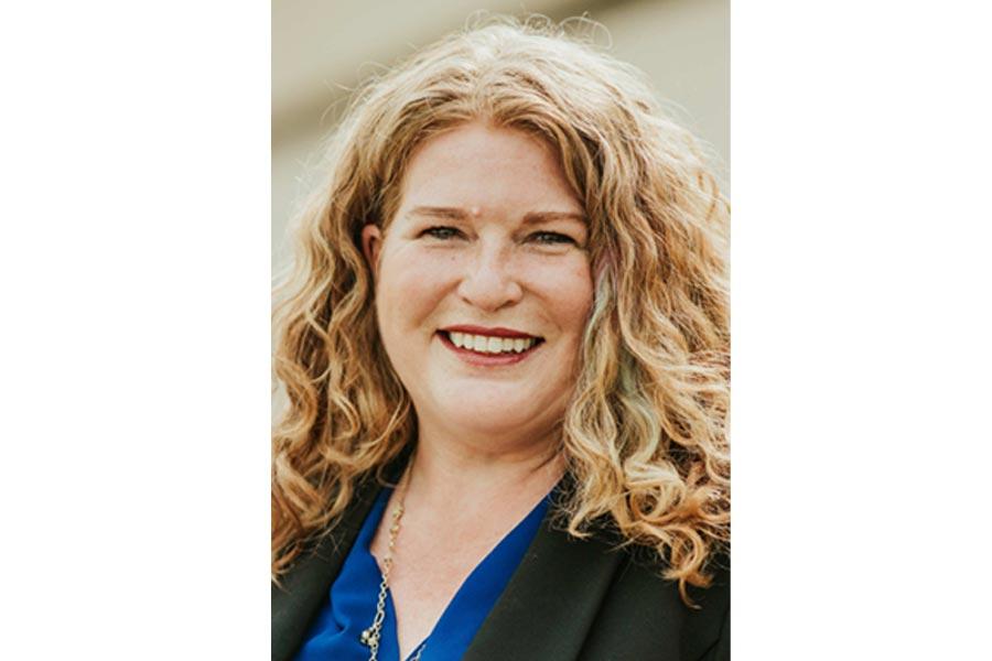 photo of Dena McMartin