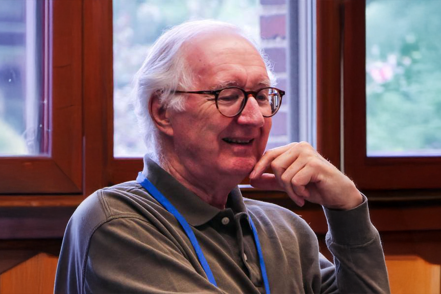 Headshot of Francis Carroll