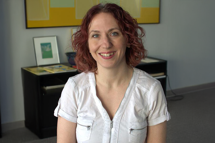 Headshot of Jenna Tichon