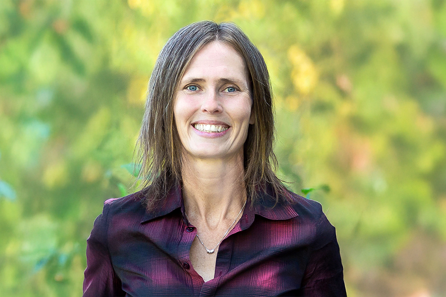 Jocelyn Thorpe Headshot